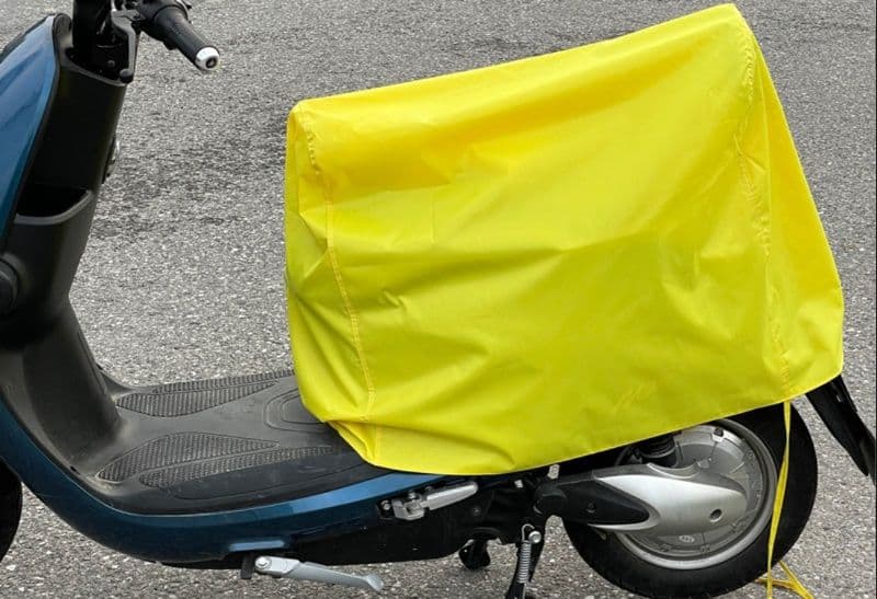 バイクカバー 原付 丈夫な裾部分固定タイプ原付用防風バイクカバー 